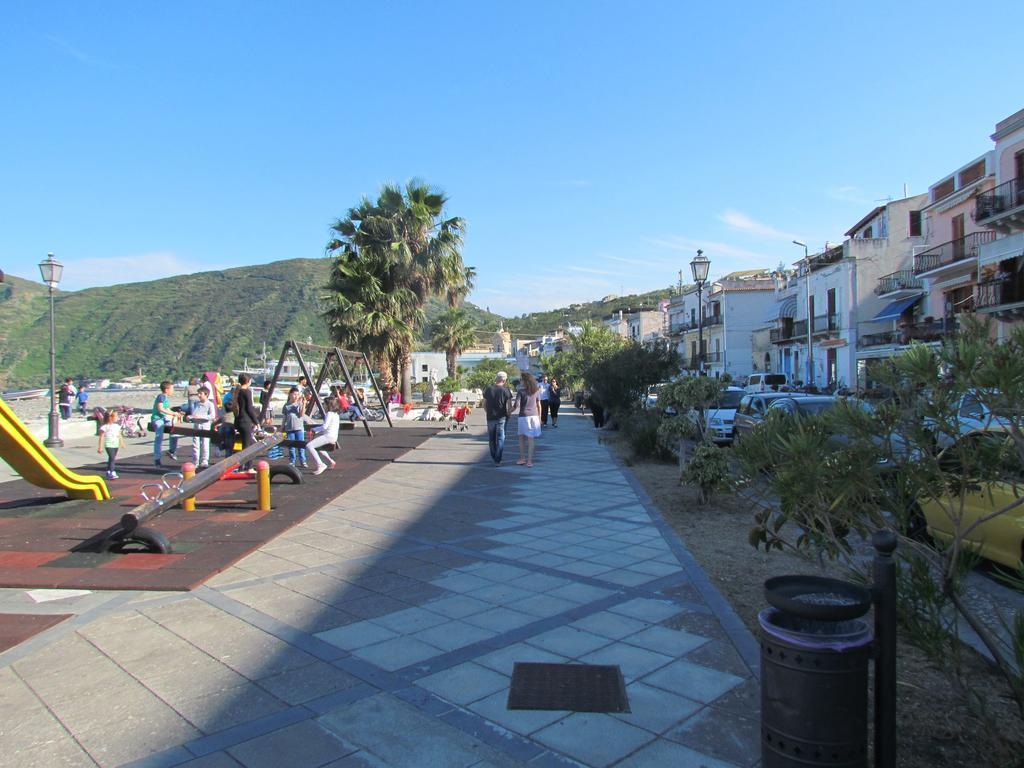 Pietra Pomice 3* Canneto (Lipari)